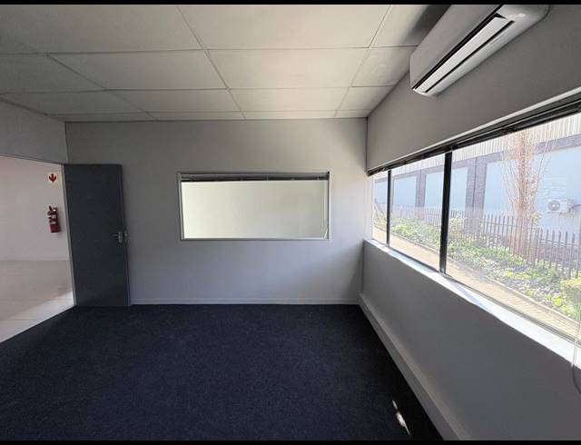 199M² OFFICE TO LET IN KYALAMI